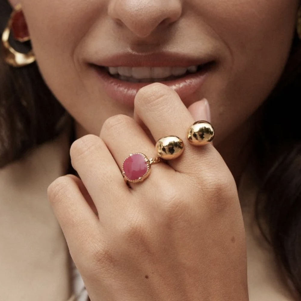 Mathilde & Filles - Bague ouverte pour femme composée de deux boules qui ornent son cabochon