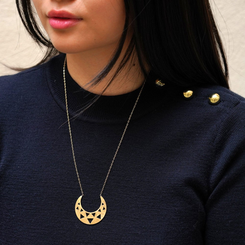 Mathilde & Filles | Sautoir pour femme embelli d'un croissant de lune ajouré