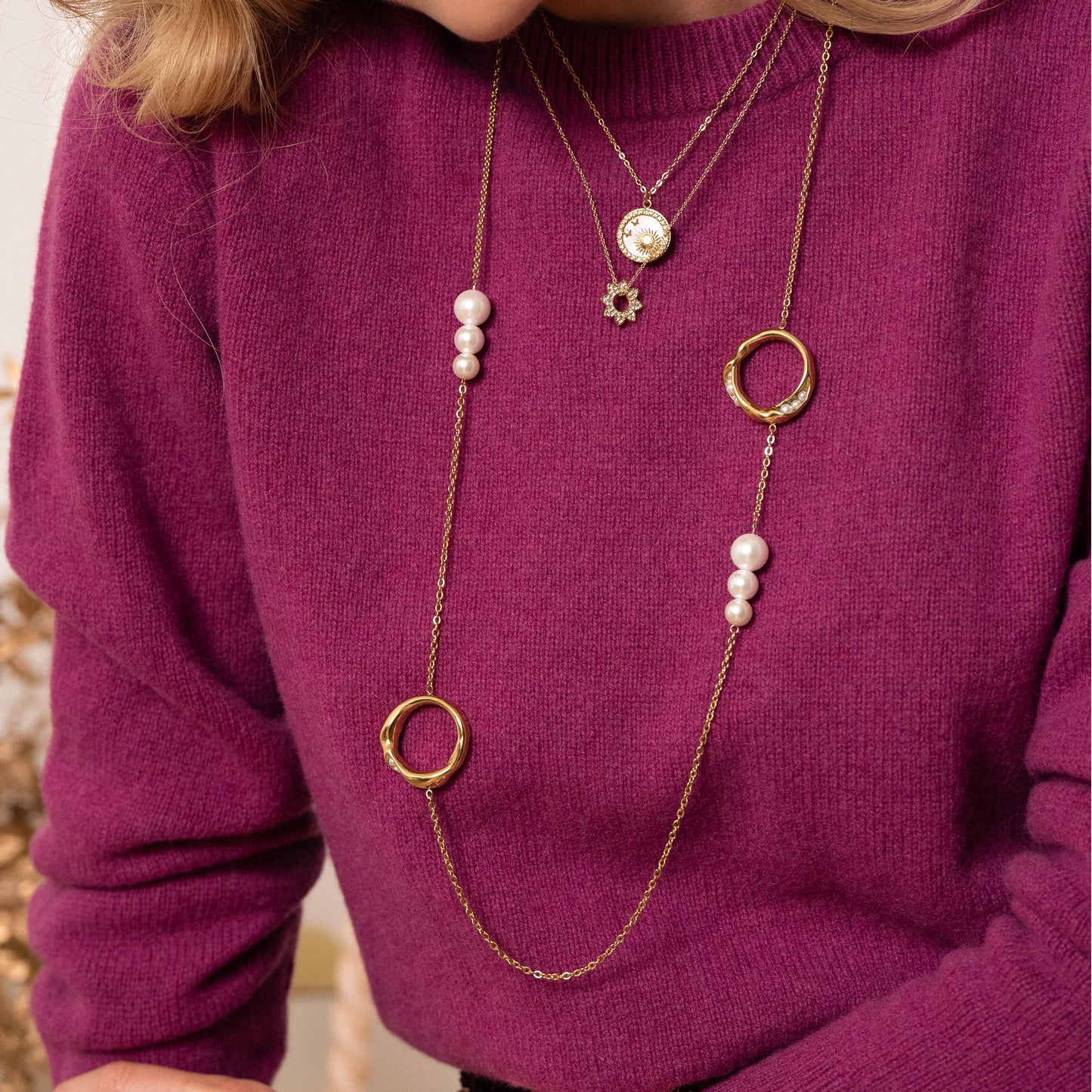 Sautoir pour femme très tendance serti de perles de culture || Mathilde & Filles