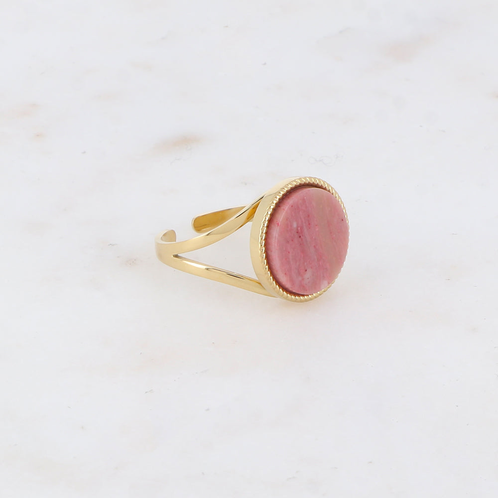 Mathilde & Filles | Bague en acier inoxydable sertie d'une pierre rhodonite de couleur rose