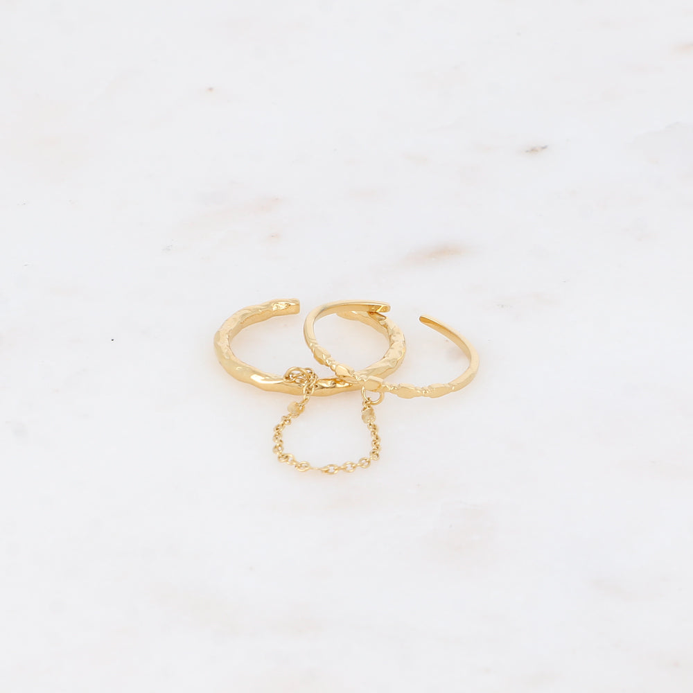 Bague composée de deux anneau légèrement drapés et attachés à une délicate chainette | Mathilde & Filles