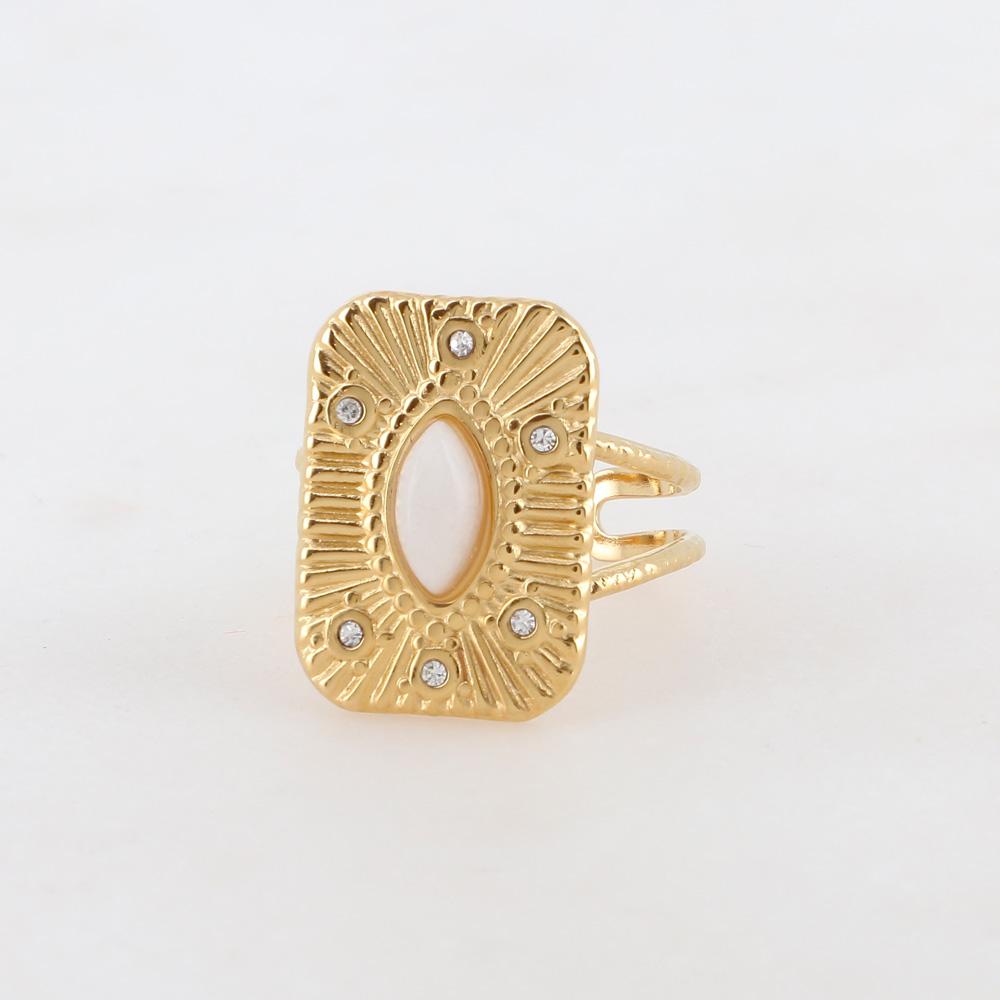 Mathilde & Filles bijoux | Bague femme avec rectangle serti d'une agate blanche et cristaux