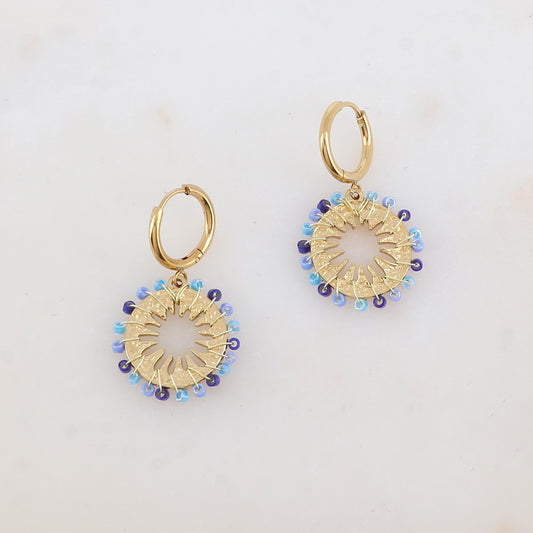 Mathilde & Filles | Boucles d'oreilles de type créoles serties de perles de heishi bleues