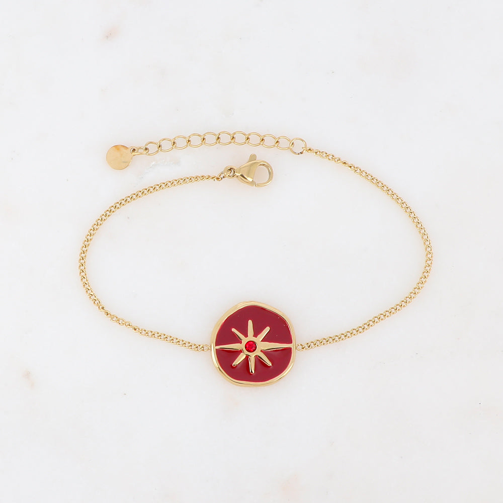 Mathilde & Filles | Bracelet en acier inoxydable pour femme au style intemporel orné d'un cabochon émaillé rouge et d'une étoile scintillante ainsi qu'un strass rouge