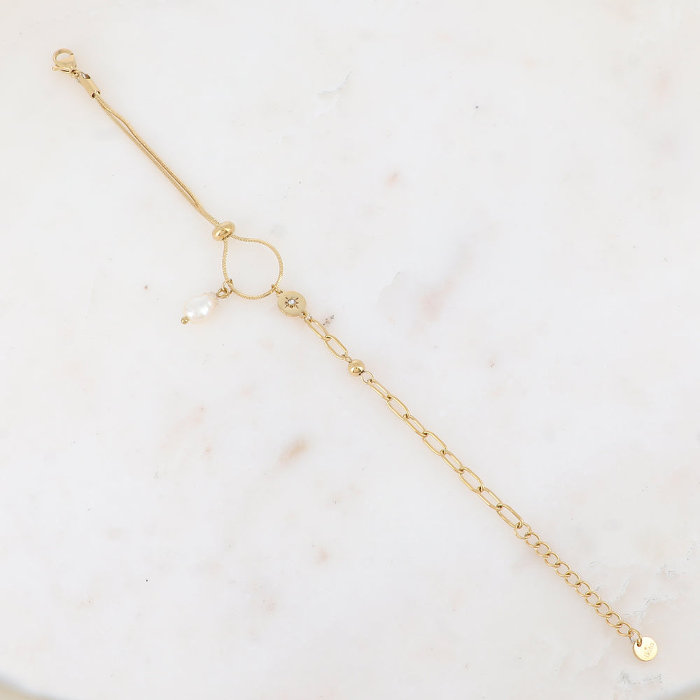 Mathilde & Filles | Bracelet composé de deux mailles différentes une maille corde et une maille longue ainsi qu'une perle de culture