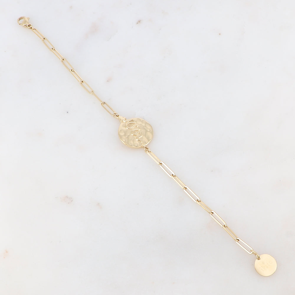 Mathilde & Filles | Bracelet en maille longue conçu en acier inoxydable avec cabochon martelé et serpent gravé dessus