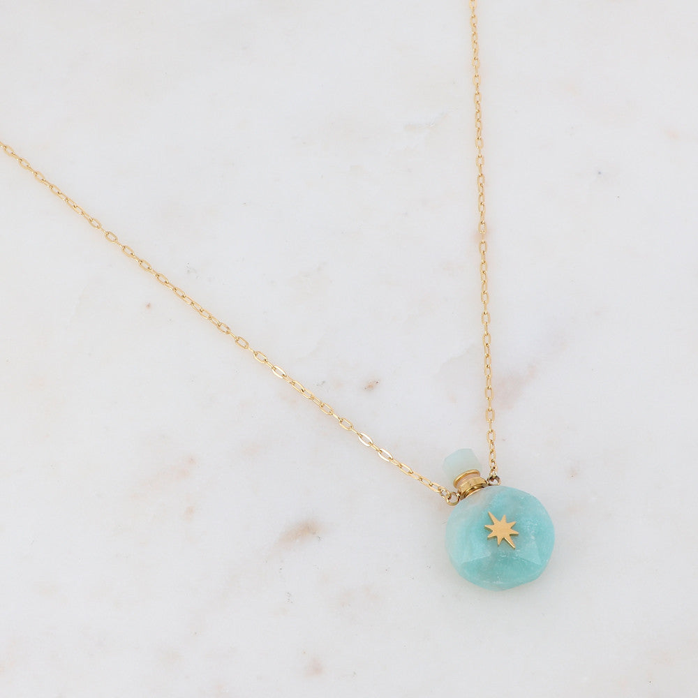 Mathilde & Filles - Collier en acier inoxydable embelli d'un pendentif en forme de fiole en pierre naturelle de type amazonite