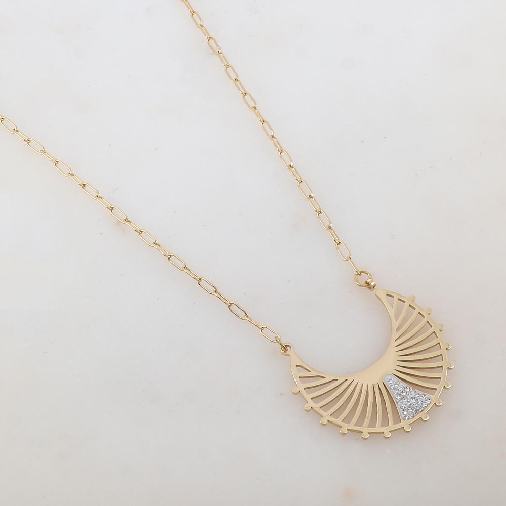 Mathilde & Filles | Collier en acier inoxydable embelli d'un pendentif ajouré serti de zircons