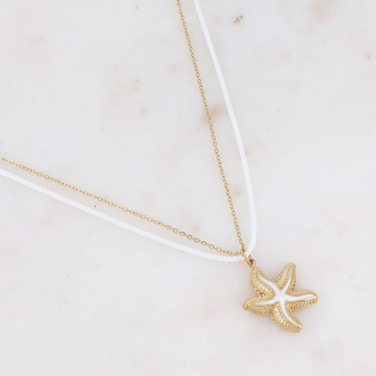 Mathilde & Filles | Collier deux rangs composé d'une corde blanche et ne chaine dorée le tout embelli d'un pendentif étoile de mer