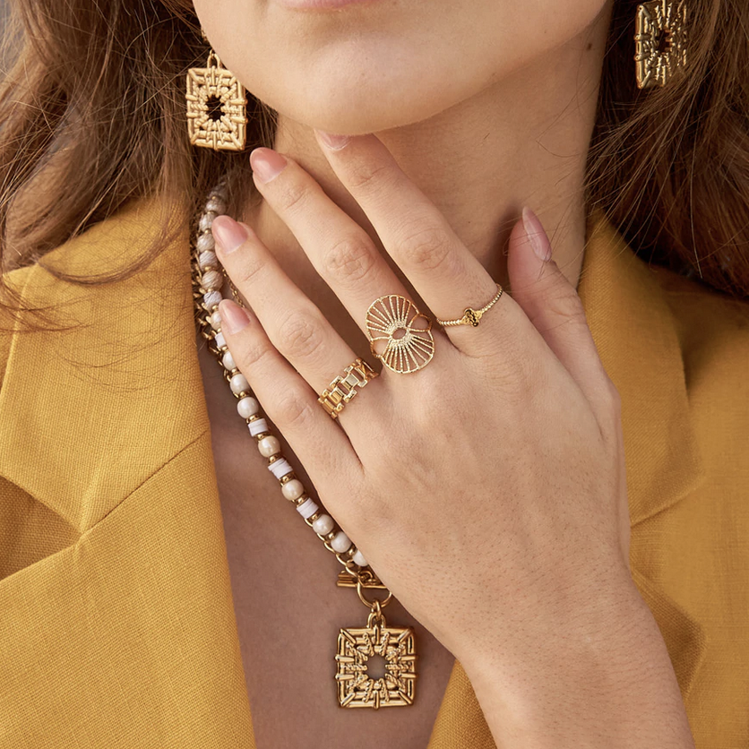 Mathilde & Filles | Bague femme au style intemporel à porter pour toutes les occasions
